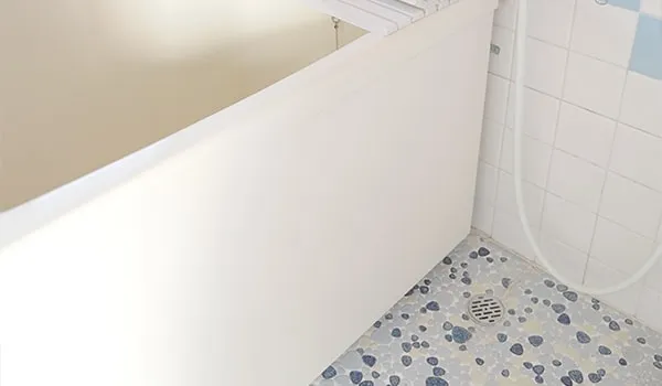 古いタイプの浴槽