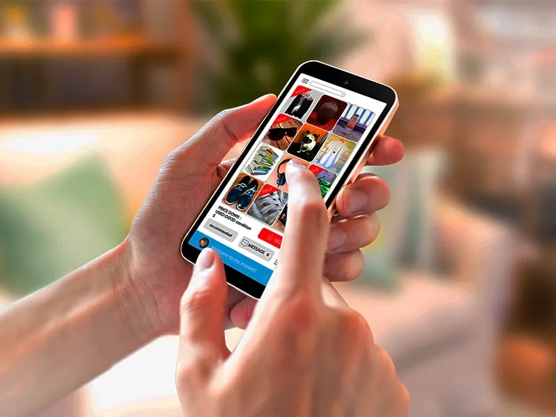 フリマアプリを操作する手