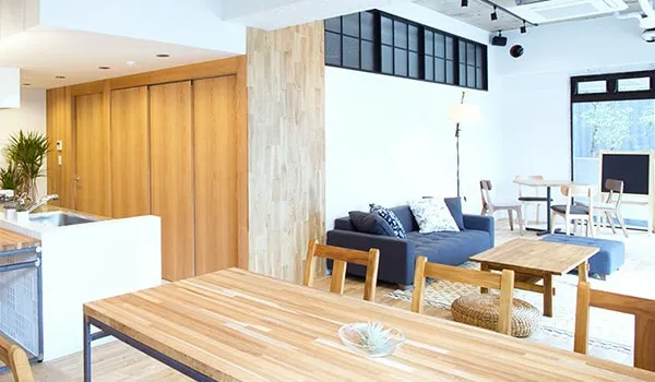 開放的なリビングルーム