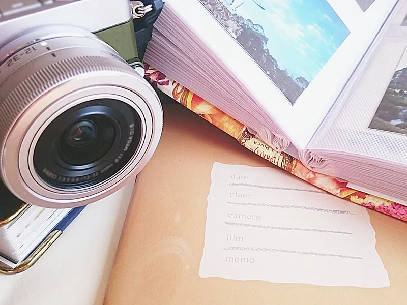 カメラと写真アルバム